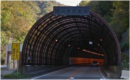 関山トンネルの写真