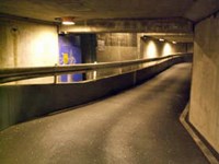 【足立区】西新井駅の地下道（西新井トンネル）の画像