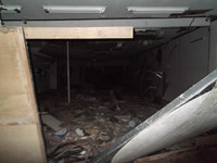 第9位：東日本大震災後の崩れた建物に・・・