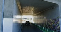 西久保橋東地下道（茅ヶ崎JCTの高架下トンネル）