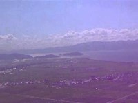 ヘリ操縦！彦根市日夏町上空3000ftより荒神山と近江八幡沖島を見る