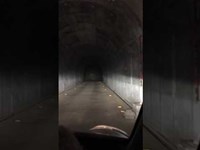 「観覧注意」牛首トンネル で黒い影が